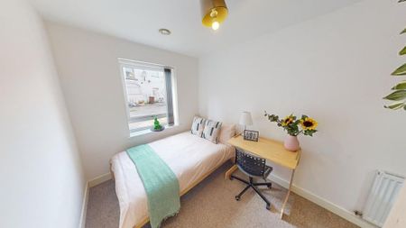 3 bedroom ground floor flat to rent - Photo 5