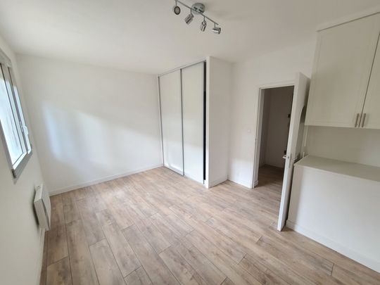 Appartement 2 pièces 43m2 MARSEILLE 9EME 830 euros - Photo 1