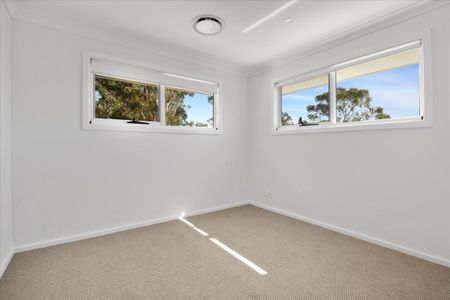 Rawson Built - Filled with natural light and perfectly positioned - Photo 4
