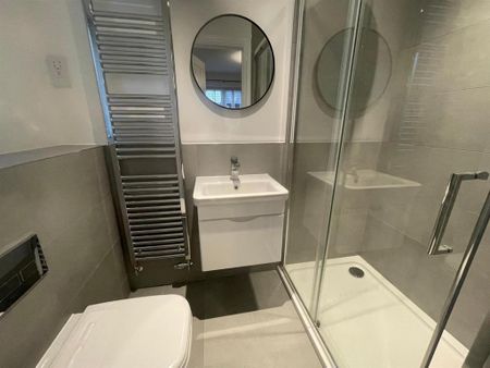 2 bedroom semi-detached house to rent - Photo 3