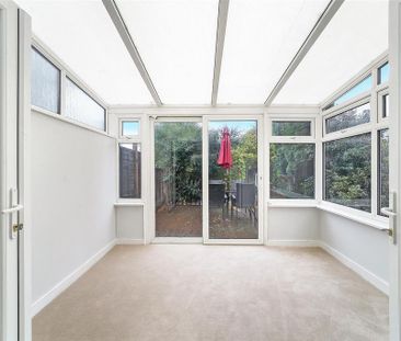 4 bedroom semi-detached house to rent - Photo 1