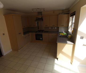 5 bedroom townhouse to rent - Photo 6