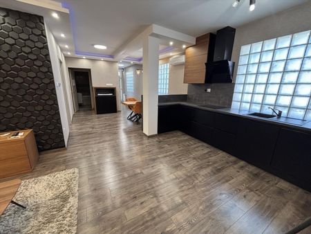 Kiadó újszerű állapotú lakás - Debrecen - Fotó 3