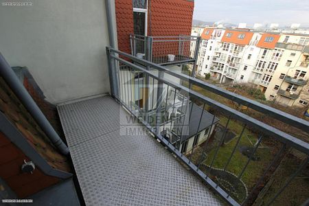 Geräumige 2-Raum-Wohnung mit Balkon & Wanne nahe am Wintergarten - Foto 3