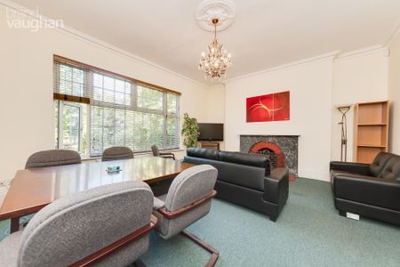 6 bedroom house to rent - Photo 2