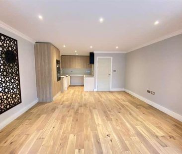 Castlebar Road, Ealing, W5 - Photo 1