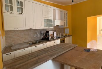 Casa a Catanzaro in Via Damiano Assanti