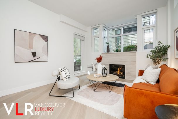Condo in West Vancouver, BC - Photo 1