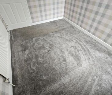 3 bedroom end of terrace house to rent - Photo 5