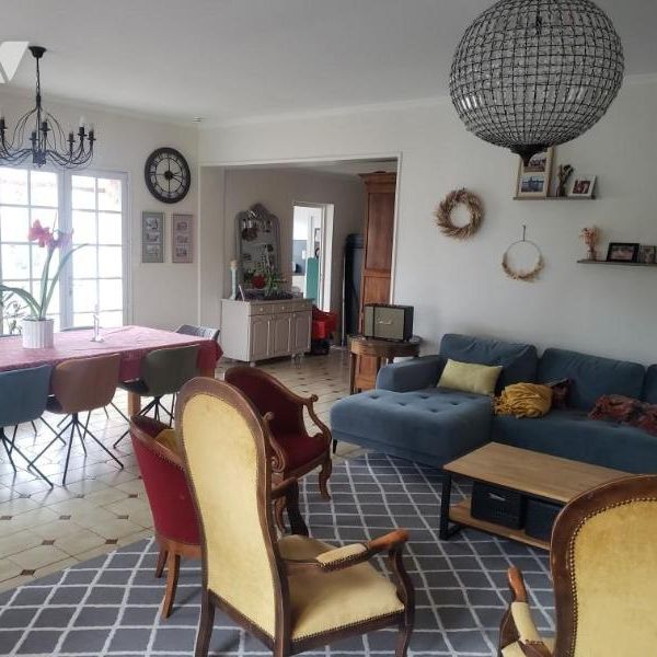 Maison à ROYE, centre ville - Photo 1