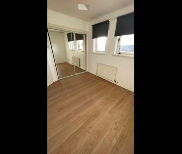 2 Bed Flat, Sutcliffe Road, G13 - Photo 3