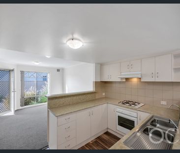 Open the Door to Effortless Living - Photo 4