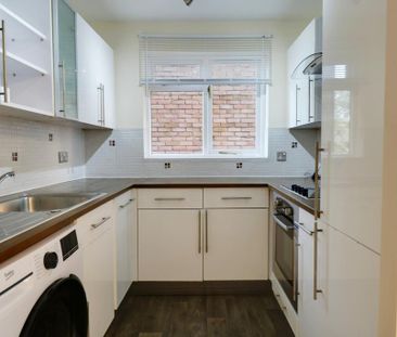 2 bedroom flat to rent - Photo 6