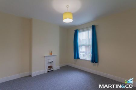 2 bedroom terraced house to rent - Photo 4
