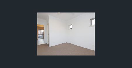 Gated Complex, Great Location 2nd Floor apartment - Photo 2