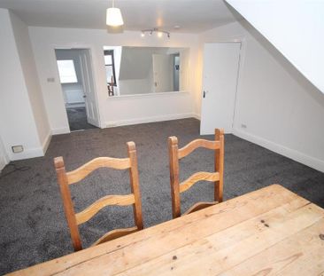 6 bedroom flat to rent - Photo 4