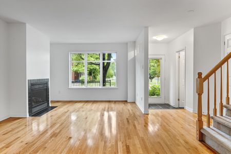 209 Hopewell Avenue - 1 - Photo 5