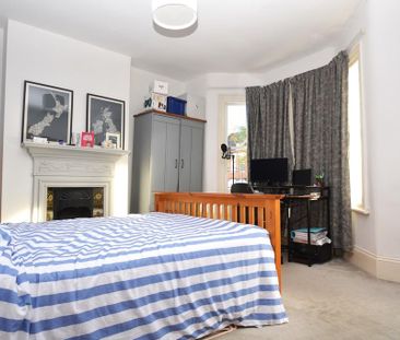 3 bedroom terraced house to rent - Photo 4