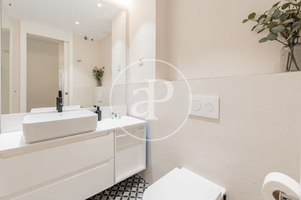 Flat for rent in Glorieta de Bilbao - Photo 1