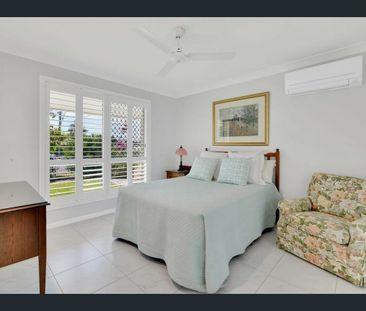 Beautifully Presented Brick Home – Modern Comfort Meets Easy Living - Photo 6