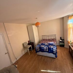 Room in a Shared House, Norman Road, IG1 - Photo 2