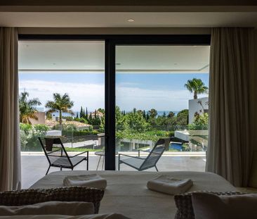 Luxury 6 bedroom Detached House for rent in Marbella, Spain - Photo 5