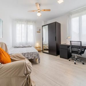 31 Carrer DAlberic, Valencia, Valencian Community 46008 - Photo 2