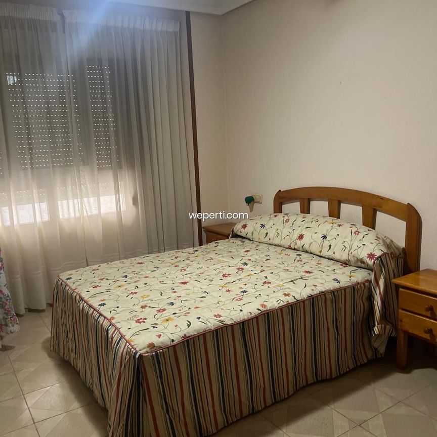 Apartment in Torrevieja, Torrevieja, for rent - Photo 1