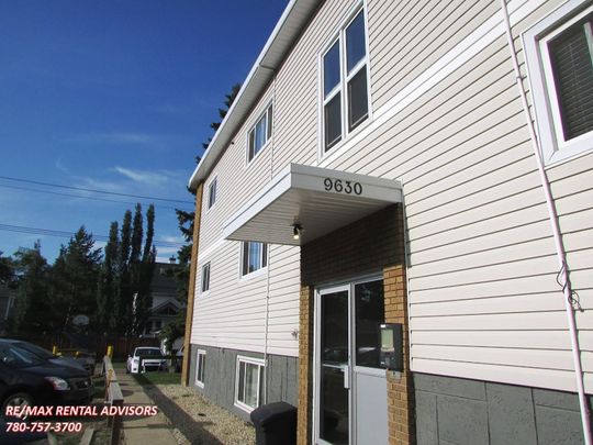 Alberta, 9630 82 Avenue Northwest, T6C 1A1, Edmonton - Photo 1