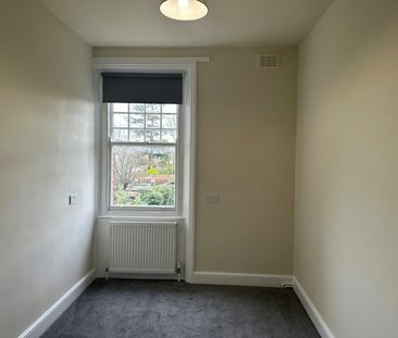 Flat to rent on - Photo 4