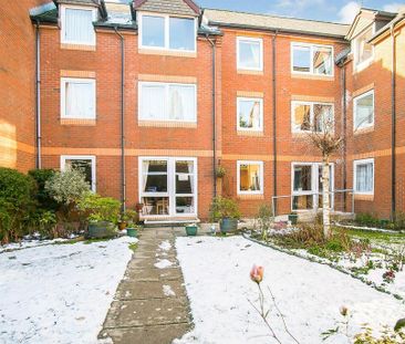 1 bedroom retirement property to rent - Photo 1