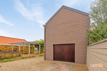 Instapklare gezinswoning met 3 SLKS, garage en tuin op toplocatie! - Foto 3