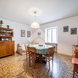 Trilocale in affitto - Photo 2