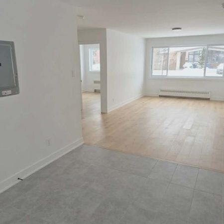 All new renovated 4 1/2 - Photo 4