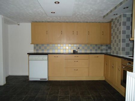 2 bedroom terraced house to rent - Photo 3
