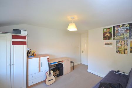 2 bedroom terraced house to rent - Photo 3