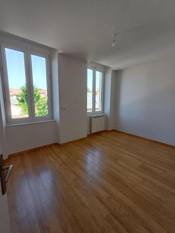 Location Appartement 4 pièces 113m² MILLAU 12100 - Photo 5