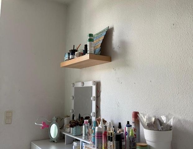 kleine helle 2-Raum Wohnung Lüderitzer Str. Stendal - Photo 1