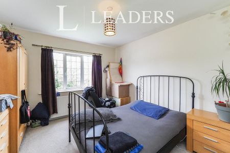 3 bedroom semi-detached house to rent - Photo 3