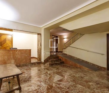 Excellent 3 Bedroom apartment for rent in El Viso, Madrid - Photo 6