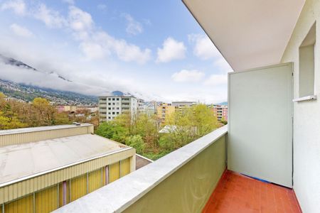 Luminoso 2.5 locali in zona centrale e tranquilla - Foto 2