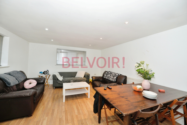 5 bedroom semi-detached house to rent - Photo 1