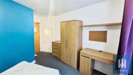 1 bedroom in a house share to rent - Photo 3