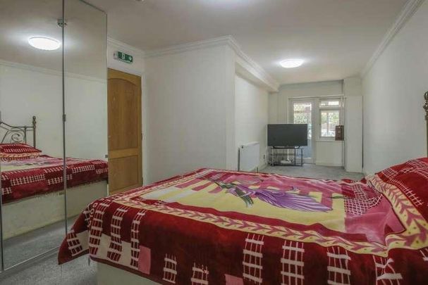 Beverley Way, Wimbledon, SW20 - Photo 1