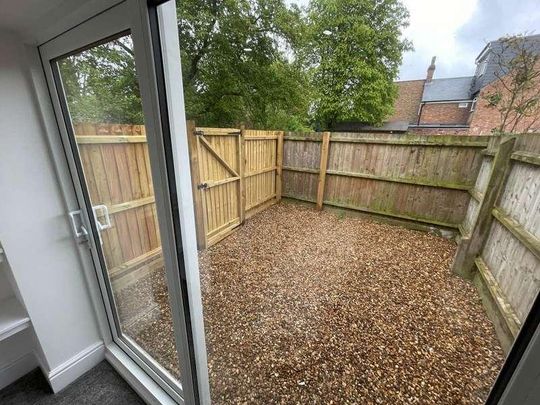 Rm, Aldermans Drive, Peterborough, PE3 - Photo 1