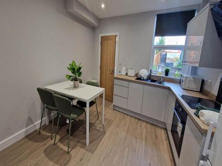 2 bedroom terraced house to rent - Photo 5