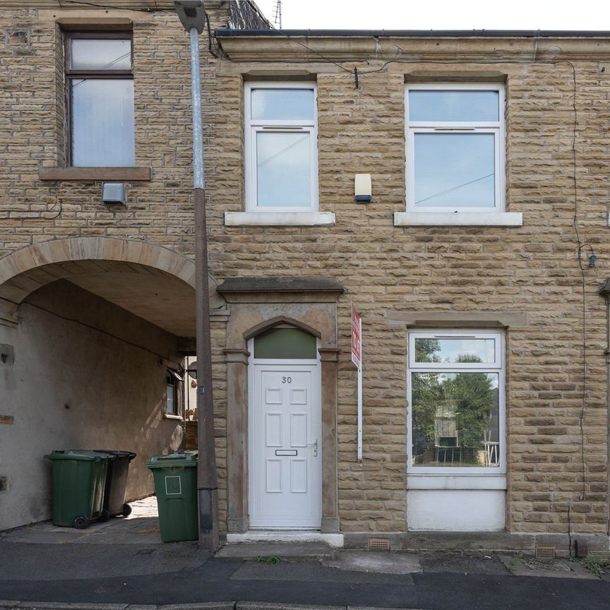 30 Victoria Street, Huddersfield, HD5 - Photo 1