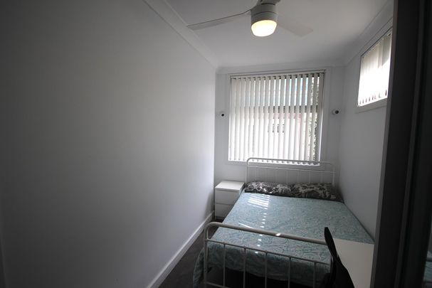 10-bedroom shared house / townhouse, Norman Street - Photo 1