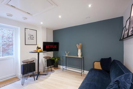 1 bedroom serviced apartment to rent - Photo 3