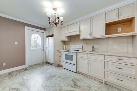 For Lease - 3564 Eglinton Avenue Unit# 2nd Fl., Toronto, Ontario - Photo 3